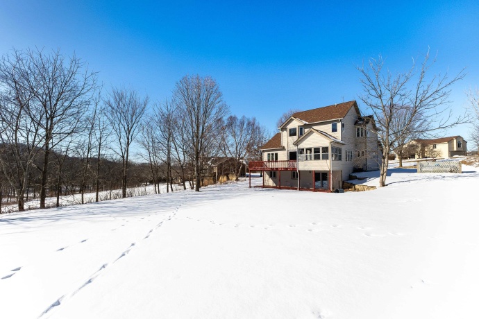 27 Augusta, GALENA, Illinois 61036, 4 Bedrooms Bedrooms, ,3 BathroomsBathrooms,House,For Sale,Augusta,202600693