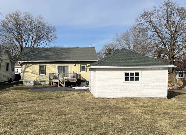 124 Maple, STOCKTON, Illinois 61085, 3 Bedrooms Bedrooms, ,1 BathroomBathrooms,House,For Sale,Maple,202600697