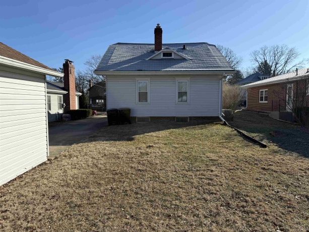 44 Sunset, FREEPORT, Illinois 61032, 3 Bedrooms Bedrooms, ,2 BathroomsBathrooms,House,For Sale,Sunset,202600700