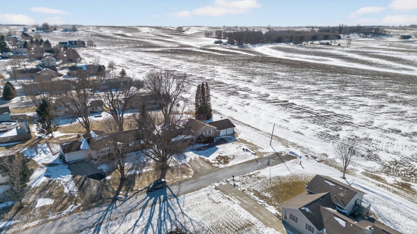 325 Bradmar, PEARL CITY, Illinois 61062, 3 Bedrooms Bedrooms, ,2 BathroomsBathrooms,House,For Sale,Bradmar,202600703