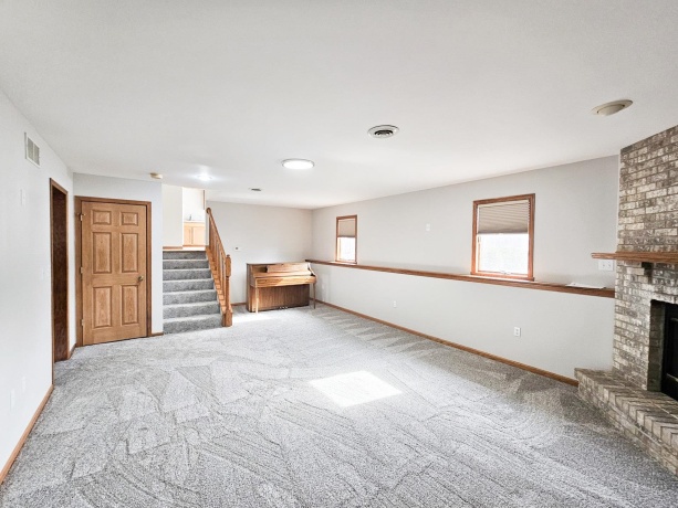 5927 Linden, ROCKFORD, Illinois 61108, 4 Bedrooms Bedrooms, ,2 BathroomsBathrooms,House,For Sale,Linden,202600707