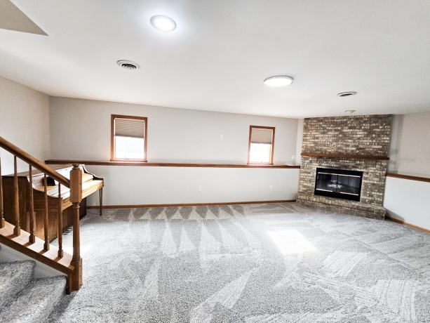 5927 Linden, ROCKFORD, Illinois 61108, 4 Bedrooms Bedrooms, ,2 BathroomsBathrooms,House,For Sale,Linden,202600707