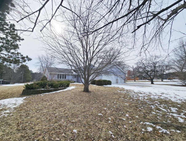 5927 Linden, ROCKFORD, Illinois 61108, 4 Bedrooms Bedrooms, ,2 BathroomsBathrooms,House,For Sale,Linden,202600707