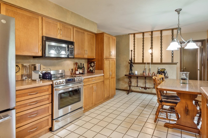 3165 Cavendish, ROCKFORD, Illinois 61109, 3 Bedrooms Bedrooms, ,1 BathroomBathrooms,House,For Sale,Cavendish,202600155