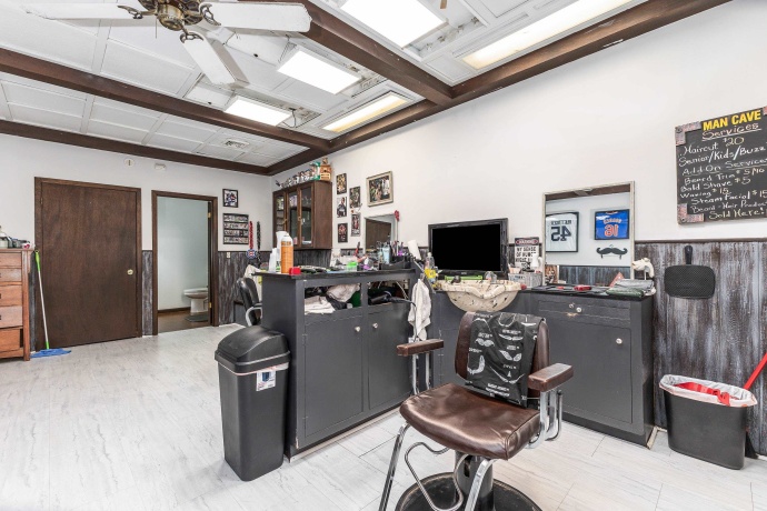 228 MAIN, SAVANNA, Illinois 61074, ,Business/retail,For Sale,MAIN,202506725