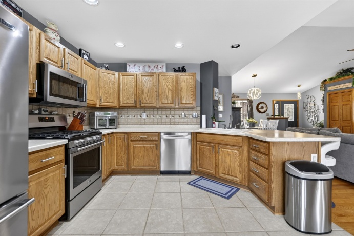 2035 Hillsdown, LAKE SUMMERSET, Illinois 61019, 4 Bedrooms Bedrooms, ,3 BathroomsBathrooms,House,For Sale,Hillsdown,202600708