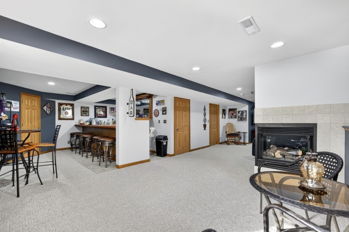 2035 Hillsdown, LAKE SUMMERSET, Illinois 61019, 4 Bedrooms Bedrooms, ,3 BathroomsBathrooms,House,For Sale,Hillsdown,202600708