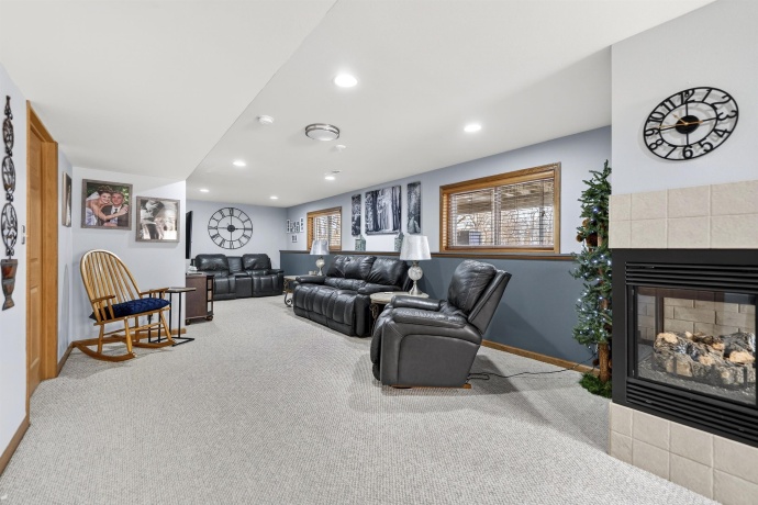 2035 Hillsdown, LAKE SUMMERSET, Illinois 61019, 4 Bedrooms Bedrooms, ,3 BathroomsBathrooms,House,For Sale,Hillsdown,202600708