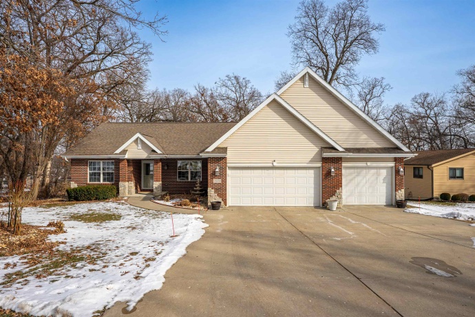 2035 Hillsdown, LAKE SUMMERSET, Illinois 61019, 4 Bedrooms Bedrooms, ,3 BathroomsBathrooms,House,For Sale,Hillsdown,202600708