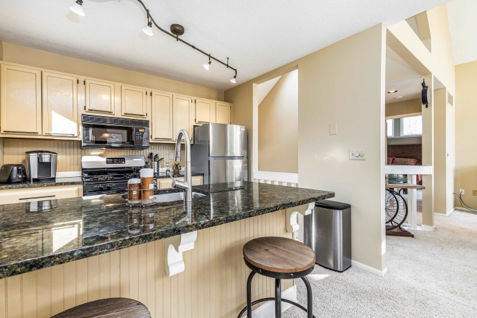 4 Timberline, GALENA, Illinois 61036, 3 Bedrooms Bedrooms, ,2 BathroomsBathrooms,House,For Sale,Timberline,202600709