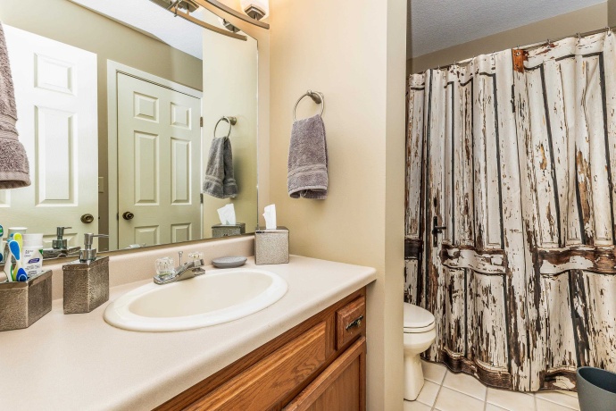 4 Timberline, GALENA, Illinois 61036, 3 Bedrooms Bedrooms, ,2 BathroomsBathrooms,House,For Sale,Timberline,202600709