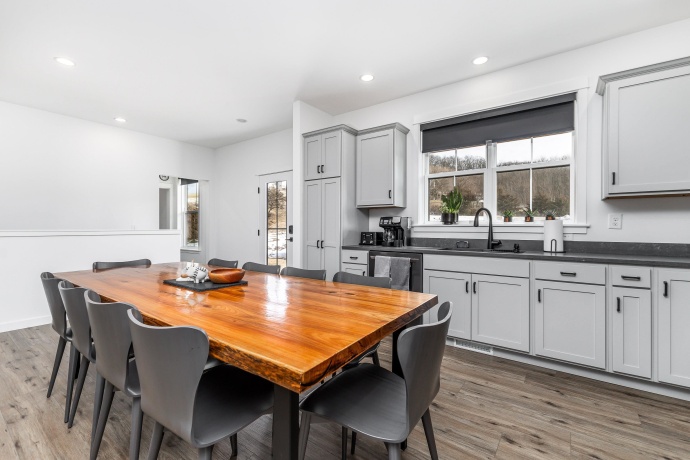 5 Blue Ridge, GALENA, Illinois 61036, 5 Bedrooms Bedrooms, ,4 BathroomsBathrooms,House,For Sale,Blue Ridge,202600710