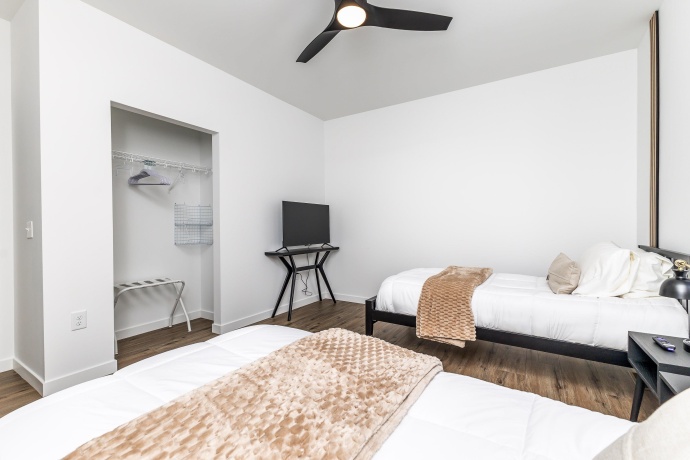 5 Blue Ridge, GALENA, Illinois 61036, 5 Bedrooms Bedrooms, ,4 BathroomsBathrooms,House,For Sale,Blue Ridge,202600710