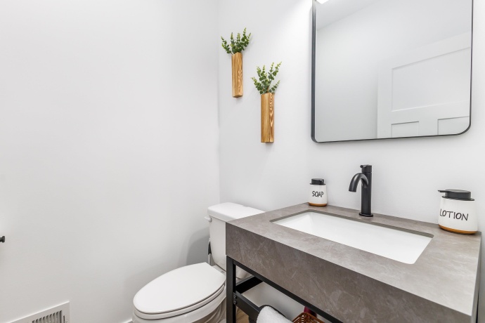 5 Blue Ridge, GALENA, Illinois 61036, 5 Bedrooms Bedrooms, ,4 BathroomsBathrooms,House,For Sale,Blue Ridge,202600710