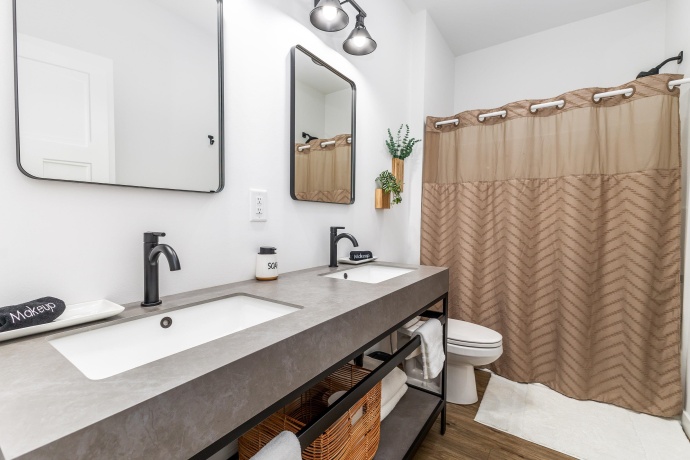 5 Blue Ridge, GALENA, Illinois 61036, 5 Bedrooms Bedrooms, ,4 BathroomsBathrooms,House,For Sale,Blue Ridge,202600710