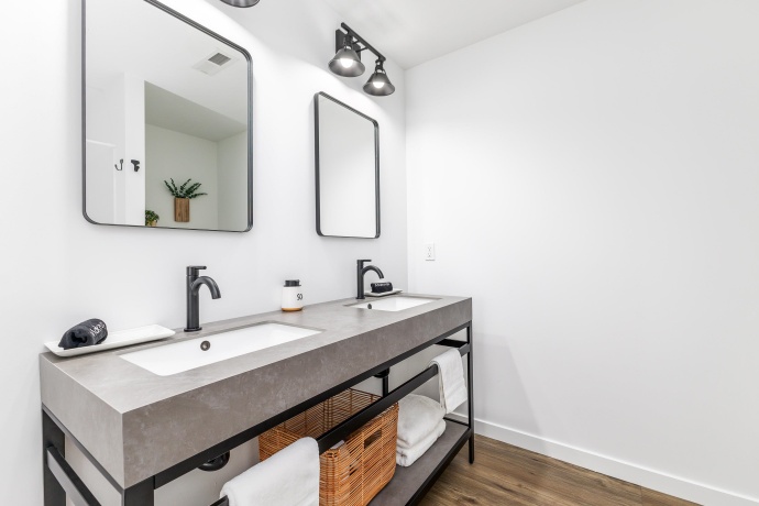 5 Blue Ridge, GALENA, Illinois 61036, 5 Bedrooms Bedrooms, ,4 BathroomsBathrooms,House,For Sale,Blue Ridge,202600710