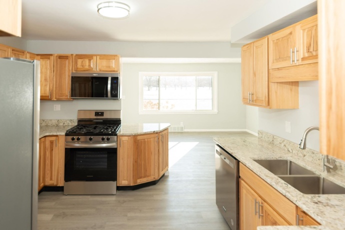 938 Riverside, LOVES PARK, Illinois 61111, 4 Bedrooms Bedrooms, ,3 BathroomsBathrooms,House,For Sale,Riverside,202600711