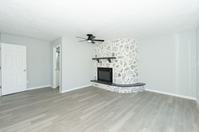 938 Riverside, LOVES PARK, Illinois 61111, 4 Bedrooms Bedrooms, ,3 BathroomsBathrooms,House,For Sale,Riverside,202600711