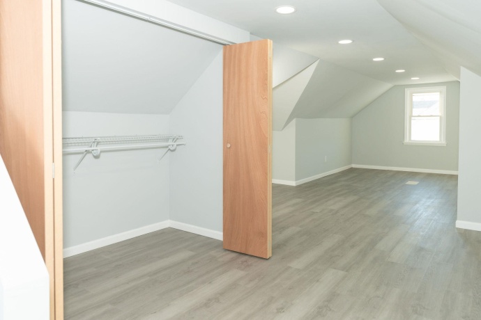 938 Riverside, LOVES PARK, Illinois 61111, 4 Bedrooms Bedrooms, ,3 BathroomsBathrooms,House,For Sale,Riverside,202600711