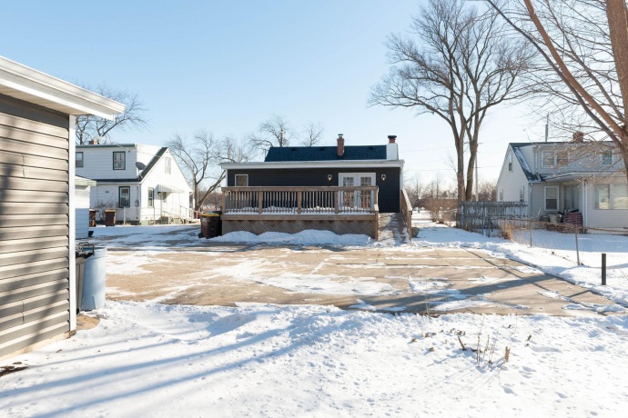 938 Riverside, LOVES PARK, Illinois 61111, 4 Bedrooms Bedrooms, ,3 BathroomsBathrooms,House,For Sale,Riverside,202600711