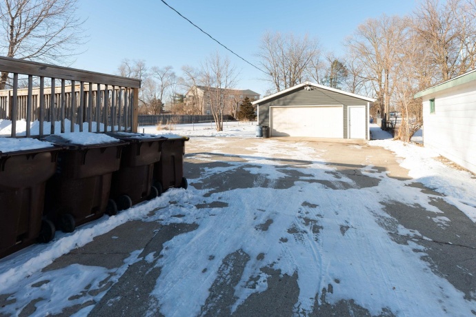 938 Riverside, LOVES PARK, Illinois 61111, 4 Bedrooms Bedrooms, ,3 BathroomsBathrooms,House,For Sale,Riverside,202600711