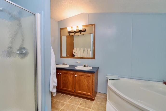 666 Bluff #402, SOUTH BELOIT, Illinois 61080, 2 Bedrooms Bedrooms, ,2 BathroomsBathrooms,House,For Sale,Bluff #402,202600712