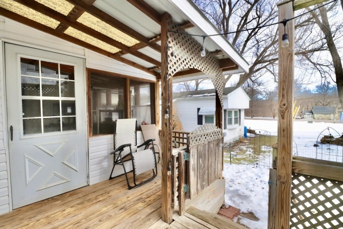 666 Bluff #402, SOUTH BELOIT, Illinois 61080, 2 Bedrooms Bedrooms, ,2 BathroomsBathrooms,House,For Sale,Bluff #402,202600712