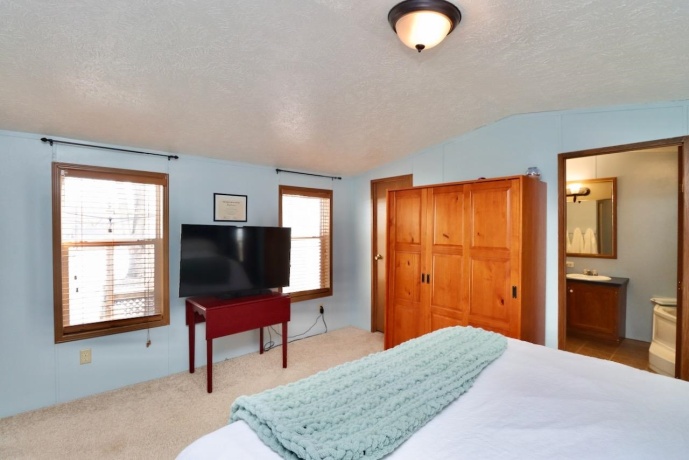 666 Bluff #402, SOUTH BELOIT, Illinois 61080, 2 Bedrooms Bedrooms, ,2 BathroomsBathrooms,House,For Sale,Bluff #402,202600712