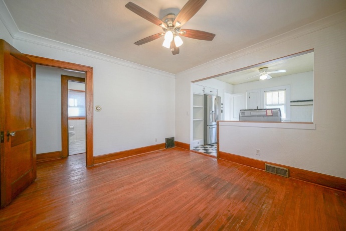 2019 15th, ROCKFORD, Illinois 61104, 2 Bedrooms Bedrooms, ,1 BathroomBathrooms,House,For Sale,15th,202600713