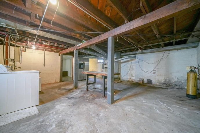 2019 15th, ROCKFORD, Illinois 61104, 2 Bedrooms Bedrooms, ,1 BathroomBathrooms,House,For Sale,15th,202600713