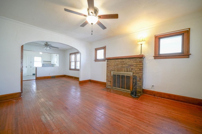 2019 15th, ROCKFORD, Illinois 61104, 2 Bedrooms Bedrooms, ,1 BathroomBathrooms,House,For Sale,15th,202600713