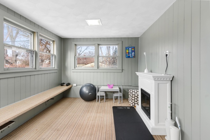 1217 rose, ROCKFORD, Illinois 61104, 3 Bedrooms Bedrooms, ,1 BathroomBathrooms,House,For Sale,rose,202600714