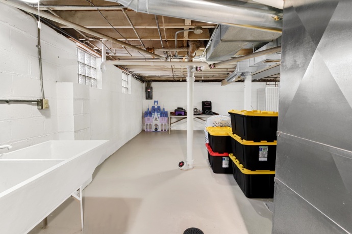 1217 rose, ROCKFORD, Illinois 61104, 3 Bedrooms Bedrooms, ,1 BathroomBathrooms,House,For Sale,rose,202600714