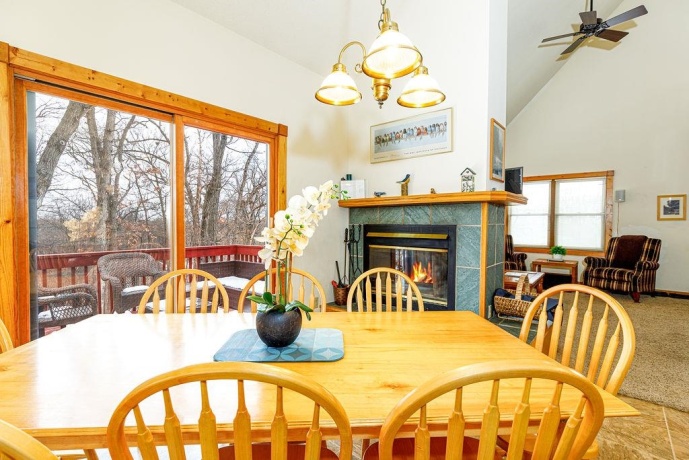 2 Briarwood, GALENA, Illinois 61036, 3 Bedrooms Bedrooms, ,3 BathroomsBathrooms,House,For Sale,Briarwood,202600715