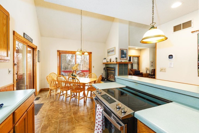 2 Briarwood, GALENA, Illinois 61036, 3 Bedrooms Bedrooms, ,3 BathroomsBathrooms,House,For Sale,Briarwood,202600715