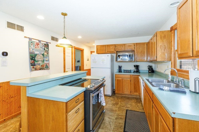 2 Briarwood, GALENA, Illinois 61036, 3 Bedrooms Bedrooms, ,3 BathroomsBathrooms,House,For Sale,Briarwood,202600715