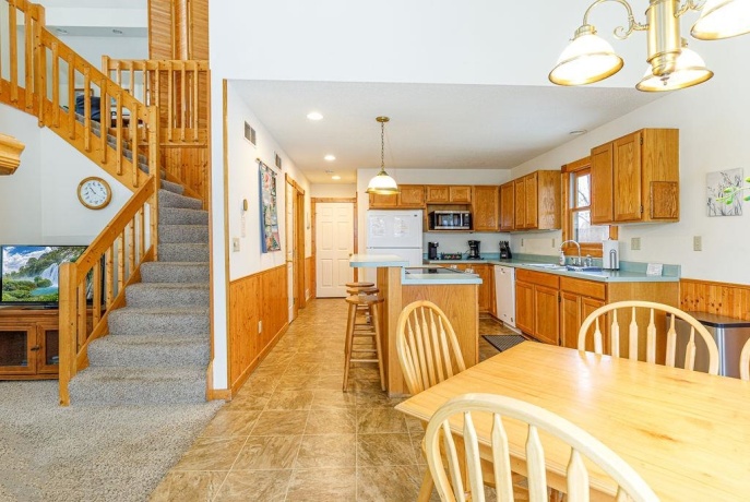 2 Briarwood, GALENA, Illinois 61036, 3 Bedrooms Bedrooms, ,3 BathroomsBathrooms,House,For Sale,Briarwood,202600715