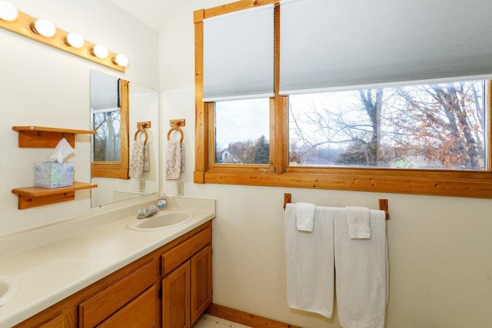 2 Briarwood, GALENA, Illinois 61036, 3 Bedrooms Bedrooms, ,3 BathroomsBathrooms,House,For Sale,Briarwood,202600715