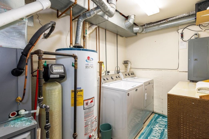 2 Briarwood, GALENA, Illinois 61036, 3 Bedrooms Bedrooms, ,3 BathroomsBathrooms,House,For Sale,Briarwood,202600715