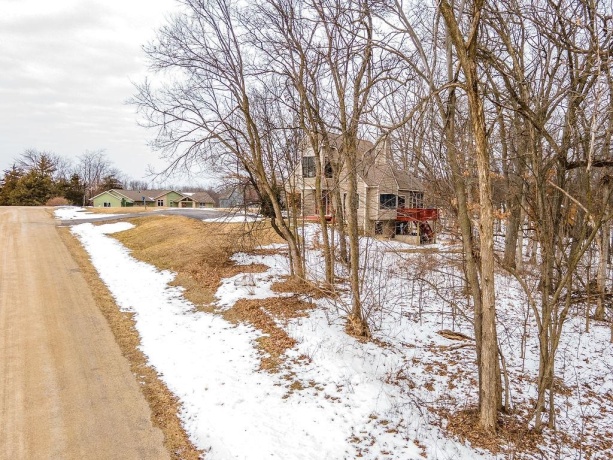 2 Briarwood, GALENA, Illinois 61036, 3 Bedrooms Bedrooms, ,3 BathroomsBathrooms,House,For Sale,Briarwood,202600715