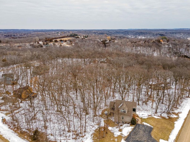 2 Briarwood, GALENA, Illinois 61036, 3 Bedrooms Bedrooms, ,3 BathroomsBathrooms,House,For Sale,Briarwood,202600715