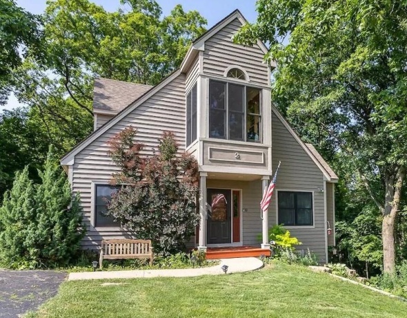 2 Briarwood, GALENA, Illinois 61036, 3 Bedrooms Bedrooms, ,3 BathroomsBathrooms,House,For Sale,Briarwood,202600715