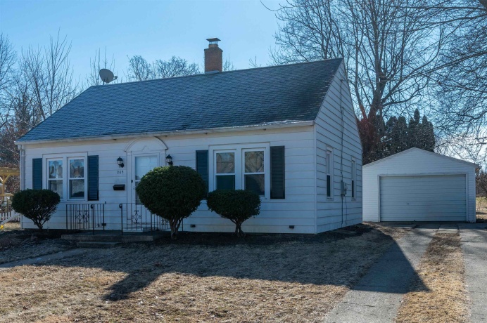 205 Sunset, MOUNT MORRIS, Illinois 61054, 2 Bedrooms Bedrooms, ,1 BathroomBathrooms,House,For Sale,Sunset,202600716