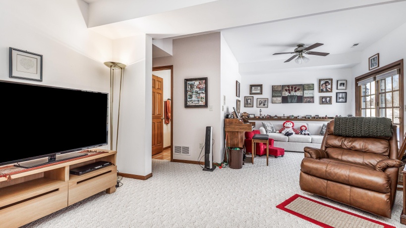 155 Blackhawk, GALENA, Illinois 61036, 3 Bedrooms Bedrooms, ,3 BathroomsBathrooms,House,For Sale,Blackhawk,202600718