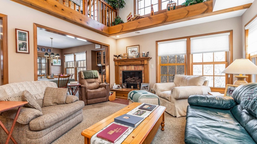 155 Blackhawk, GALENA, Illinois 61036, 3 Bedrooms Bedrooms, ,3 BathroomsBathrooms,House,For Sale,Blackhawk,202600718