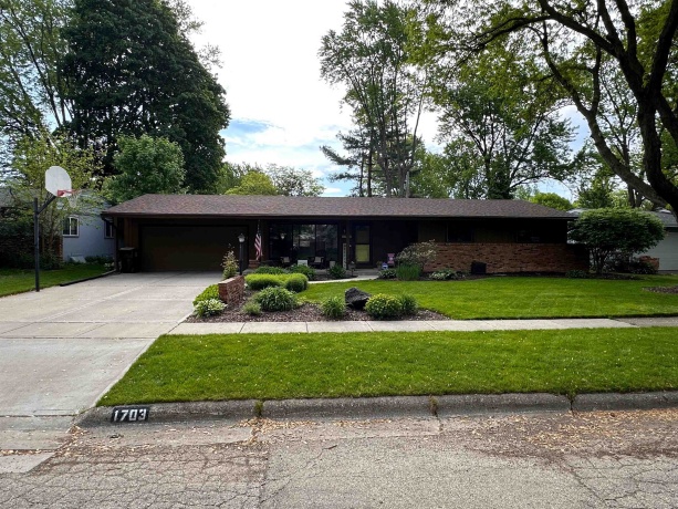 1703 Wisteria, ROCKFORD, Illinois 61107, 3 Bedrooms Bedrooms, ,1 BathroomBathrooms,House,For Sale,Wisteria,202600719