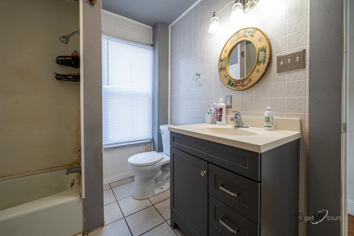 520 Burchard, FREEPORT, Illinois 61032, 3 Bedrooms Bedrooms, ,1 BathroomBathrooms,House,For Sale,Burchard,202600720