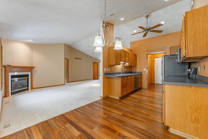 160 Nelson, CHERRY VALLEY, Illinois 61016, 2 Bedrooms Bedrooms, ,2 BathroomsBathrooms,Condominium,For Sale,Nelson,202600724