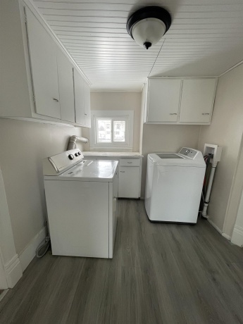 402 Main, WARREN, Illinois 61087, 3 Bedrooms Bedrooms, ,1 BathroomBathrooms,House,For Sale,Main,202600723