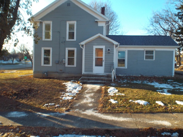 402 Main, WARREN, Illinois 61087, 3 Bedrooms Bedrooms, ,1 BathroomBathrooms,House,For Sale,Main,202600723